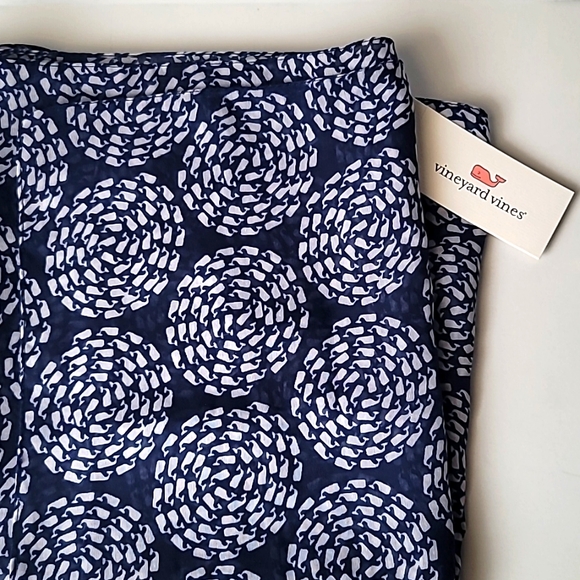 🐳 🐳 Vineyard Vines Spiral Whale Scarf Sheer Navy Blue & White 72"x20" NWT - Picture 4 of 5